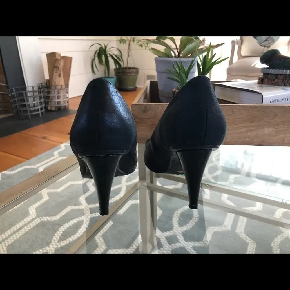 Kenneth Cole Black Peep Toe Heels, Size 7